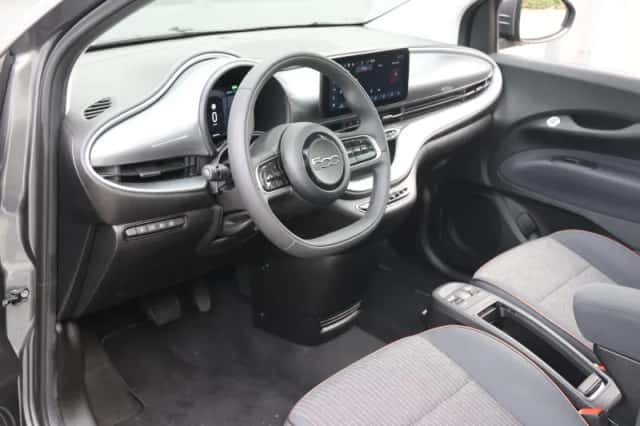 Fiat 500 (2022) thumbnail 13