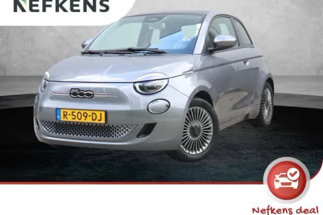 Fiat 500e (2022) thumbnail 1