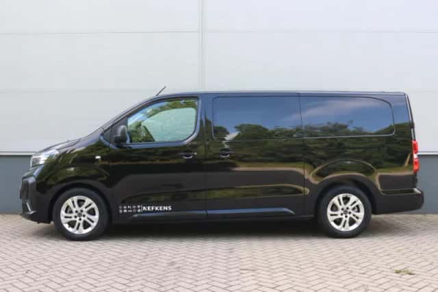 Opel Vivaro-e (2025) thumbnail 2