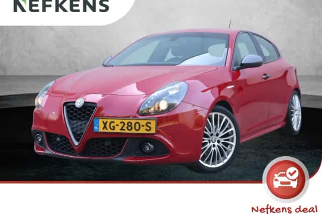 Alfa Romeo Giulietta (2018) thumbnail 1