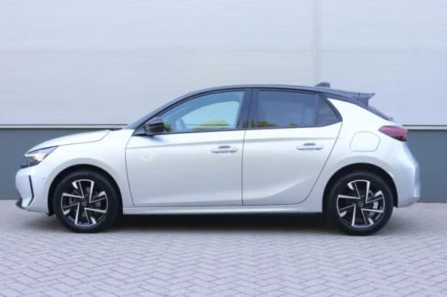 Opel Corsa (2024) thumbnail 2