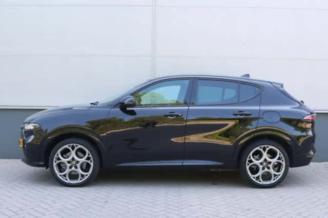 Alfa Romeo Tonale (2024) thumbnail 2