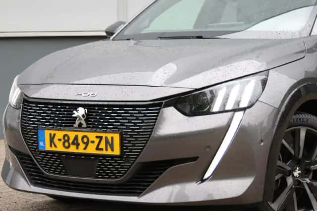Peugeot 208 (2021) thumbnail 5