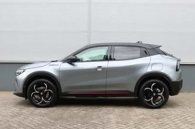 Alfa Romeo Junior (2026) thumbnail 2