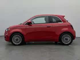 Fiat 500 (2024) thumbnail 4