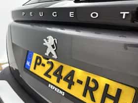 Peugeot 2008 (2021) thumbnail 32