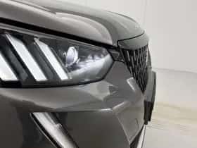 Peugeot 2008 (2021) thumbnail 37