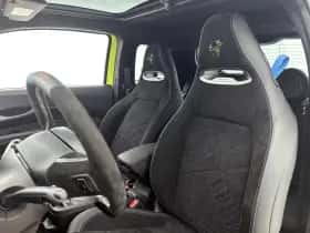 Abarth 500e (2025) thumbnail 23