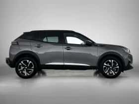 Peugeot 2008 (2021) thumbnail 9
