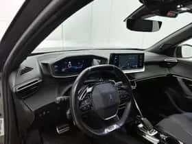 Peugeot 2008 (2021) thumbnail 10