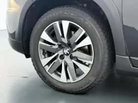 Peugeot 2008 (2019) thumbnail 13