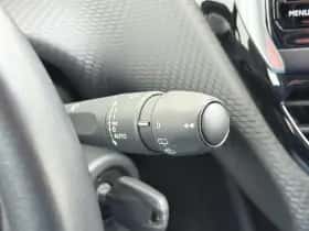 Peugeot 2008 (2019) thumbnail 27