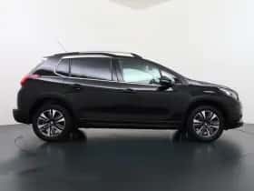 Peugeot 2008 (2019) thumbnail 8