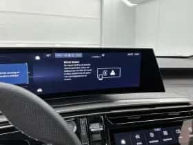 Peugeot e-3008 (2025) thumbnail 12