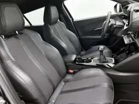 Peugeot 2008 (2021) thumbnail 23