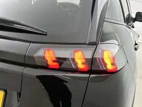 Peugeot 2008 (2021) thumbnail 28