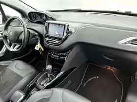 Peugeot 2008 (2018) thumbnail 12