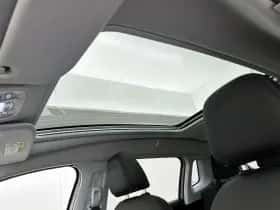 Peugeot 2008 (2018) thumbnail 24