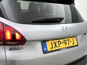 Peugeot 2008 (2018) thumbnail 30