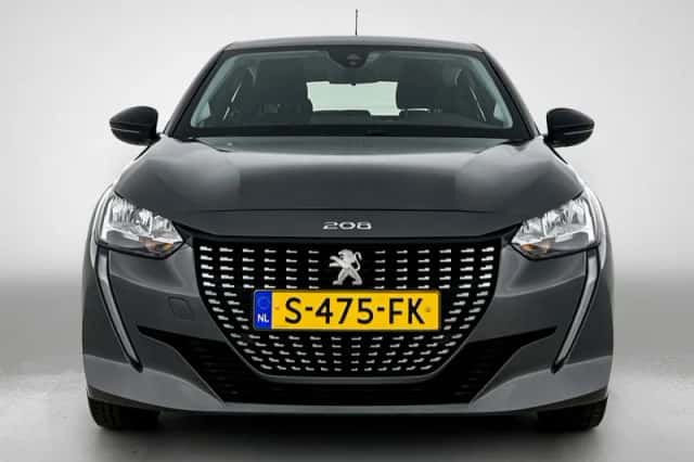 Peugeot 208 (2023) thumbnail 4