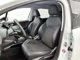 Peugeot 2008 (2019) thumbnail 23
