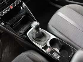 Peugeot 2008 (2021) thumbnail 22