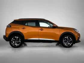 Peugeot 2008 (2021) thumbnail 9
