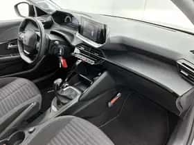 Peugeot 208 (2022) thumbnail 12