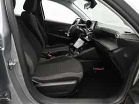 Peugeot 208 (2022) thumbnail 35