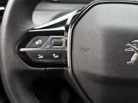 Peugeot 208 (2022) thumbnail 41
