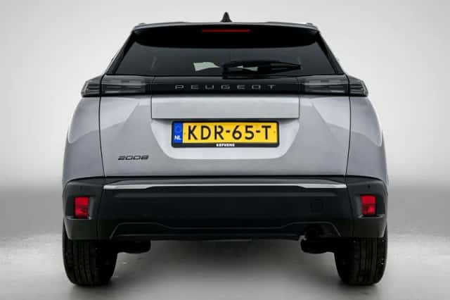 Peugeot 2008 (2025) thumbnail 4