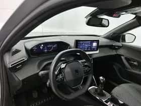 Peugeot 2008 (2025) thumbnail 10