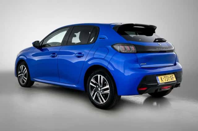 Peugeot 208 (2021) thumbnail 3