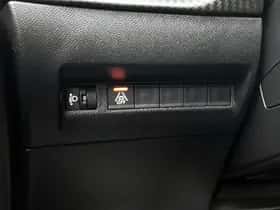 Peugeot 208 (2021) thumbnail 30