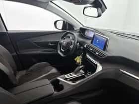Peugeot 3008 (2019) thumbnail 12