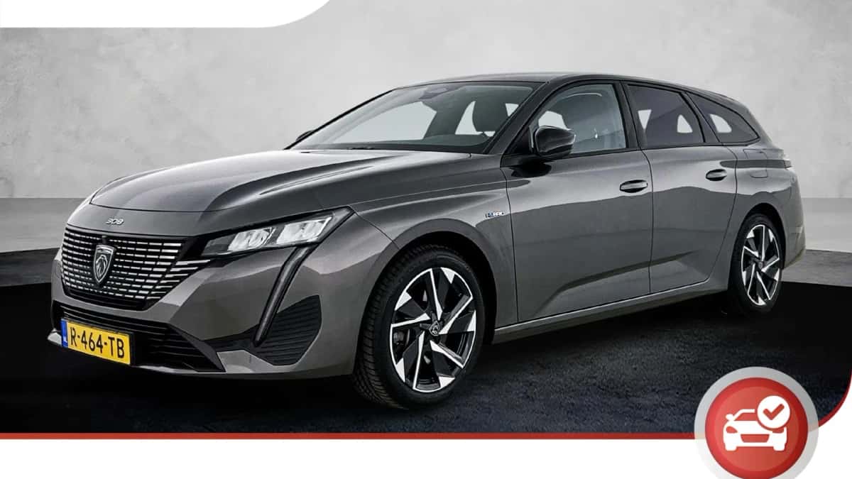 Peugeot 308 (2022) — foto 1