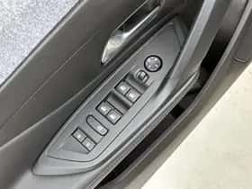 Peugeot 308 (2022) thumbnail 30