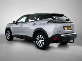 Peugeot e-2008 (2023) thumbnail 3