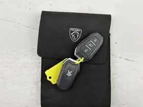 Peugeot e-2008 (2023) thumbnail 28