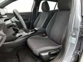 Peugeot e-2008 (2023) thumbnail 9