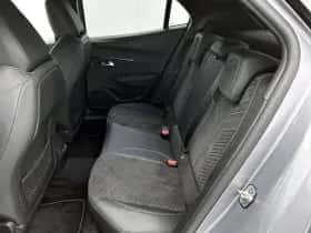 Peugeot 2008 (2023) thumbnail 13