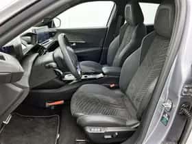 Peugeot 2008 (2023) thumbnail 9