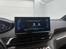 Peugeot 3008 (2022) thumbnail 19