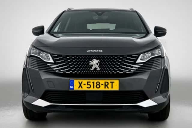 Peugeot 3008 (2022) thumbnail 4