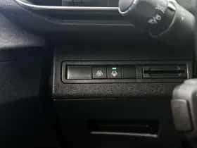 Peugeot 3008 (2022) thumbnail 36
