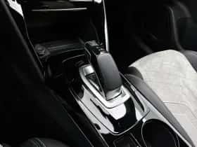 Peugeot e-2008 (2022) thumbnail 23
