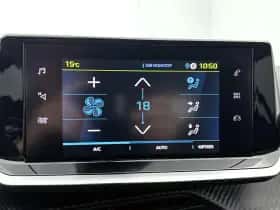 Peugeot e-208 (2022) thumbnail 18