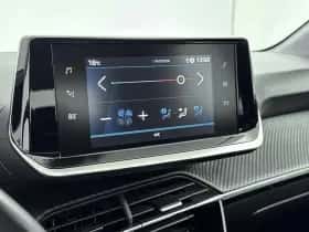 Peugeot 208 (2023) thumbnail 21