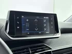 Peugeot 208 (2022) thumbnail 21