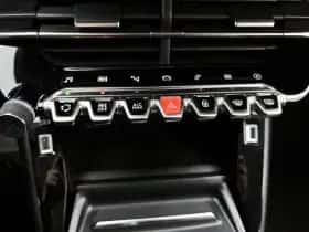 Peugeot e-2008 (2022) thumbnail 21